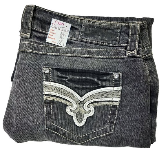 NWT Women's Basic Light wash Capri Jeans Size 11 - Picture 4 of 5